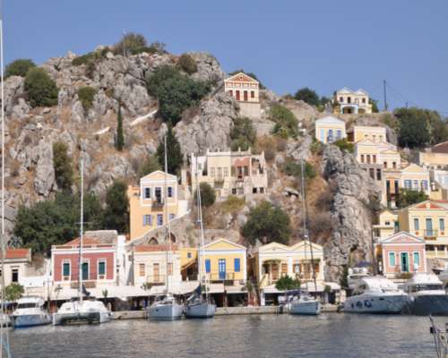Cruise naar het eiland Symi en het klooster Panormitis | Cruises | Captains Tours Rhodos Griekenland