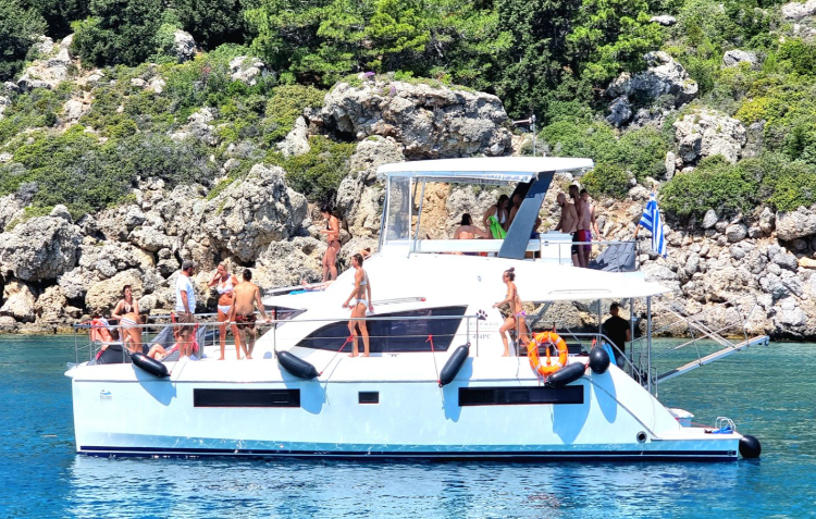 Organized Cruise to the East Beaches of Rhodes with “Βoss” Catamaran (6 hours – 4 beaches)